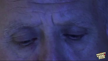 Voyeur Anal Doggie Style: Expert Review & Face Shot Rating