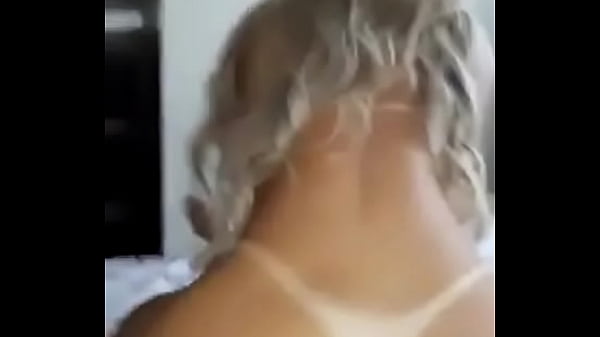 Hot Amateur Blonde’s Passionate, Romantic, Tender Love Affair