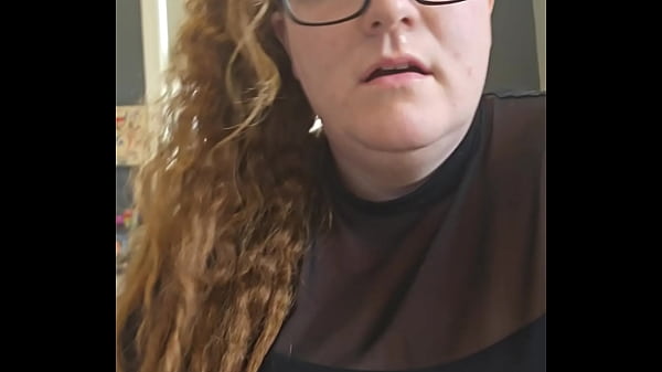 Naughty BBW Masturbates at Work – Irresistible Office Tease