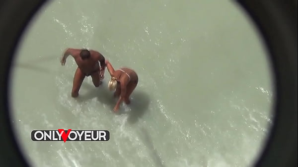 Beach Voyeur: Sugardaddy’s Naughty Chill with Hot Teen Blonde