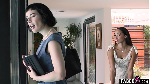 Divorced Black Teen’s Forbidden Lez Passion with Realtor