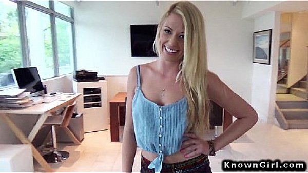 Hot Naughty Blonde Amateur Girlfriend Homemade Sex Tape