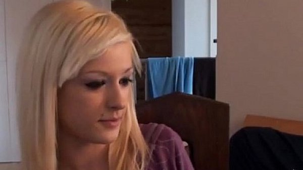 Dagfs Little Pig Beckons: Join Her Urgent Webcam Show Now!