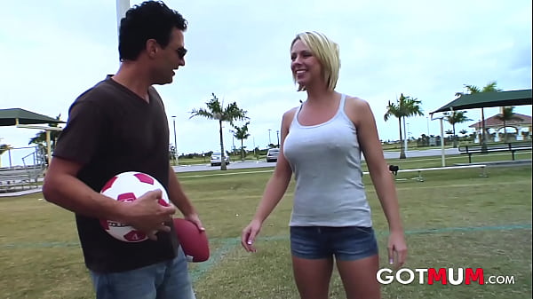 Got Mum: Top Rated Amateur Blonde MILF Huge Boobs Review