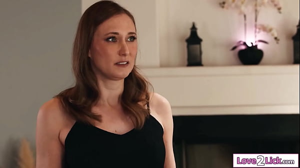 Haley Reed’s Mind-Blowing Ass Vibrator Orgasm with Stepmom