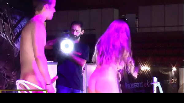 Cheeky Hard Sex in Public: Teen Girl & Stepbro Wild Fun!