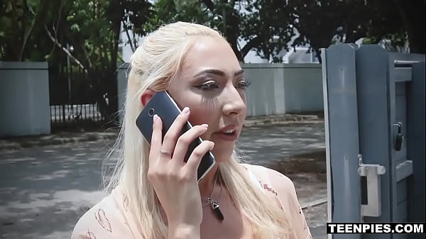 Hot Blonde’s Big Ass & Boobs Tease Irresistible Creampie