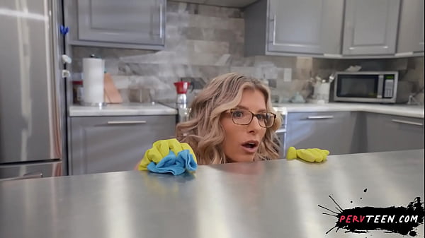 Girlfriend’s Mom Blowjob Under Table: Mind-Blowing Release