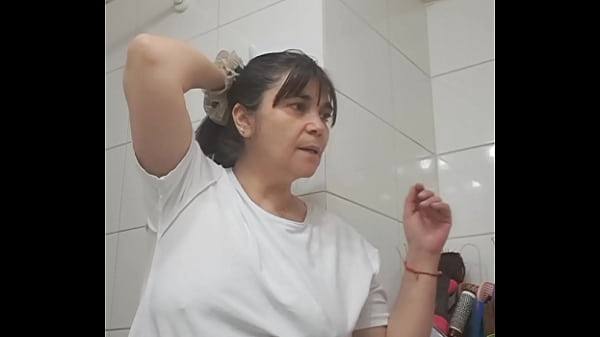 Mom’s Spellbinding Surprise Creampie in Bathroom Fantasy