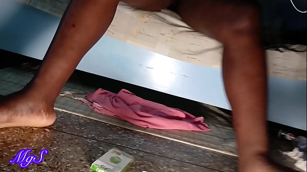 Naked Black Wife Home Streak Delivers Ultimate Pleasure
