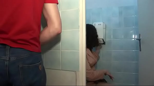 Naughty Student’s Epic Double Anal in Secret College Toilets