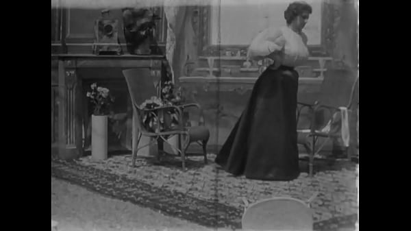 Oldest Vintage Striptease Movie from 1896: Hypnotic Fantasy
