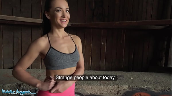 Public Agent Fantasy: Hypnotic Jogger’s Outdoor Suck & Fuck