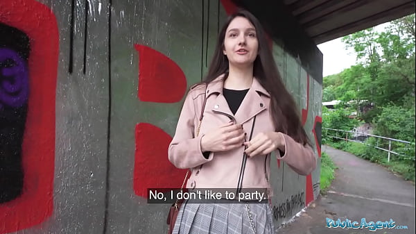 Public Agent – Passionate Outdoor Romance with College Babe