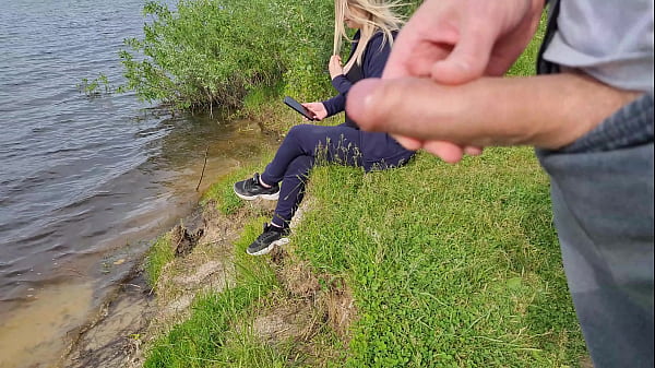 Public Masturbation Near Beautiful Girl: Top Rated Review