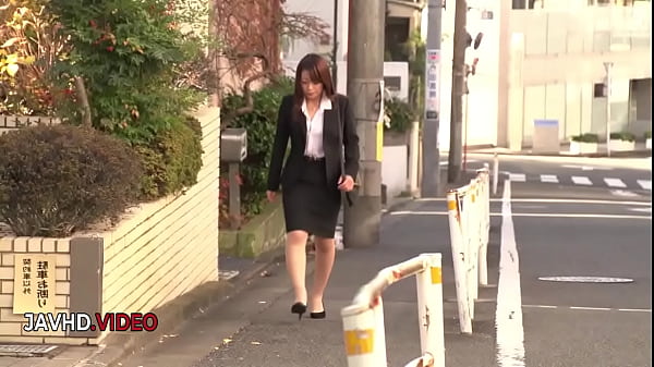 Shiona Suzumori’s Secret Office Rendezvous Ignites Passion