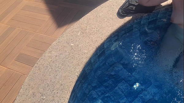 Redhead Pool Sex: Expert Tested Top Rated Must-See Review