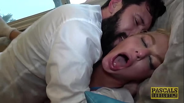 Submissive Blonde Anal Pounded in Wild 3some Right Now!