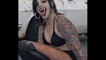 Trisha Can’t Hold a Load: Pro Review, Top Rated Must-See