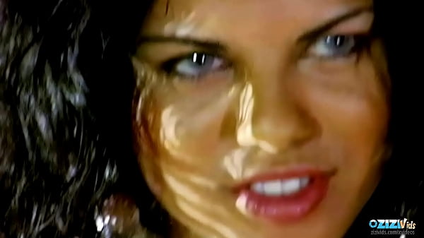 Two Tanned MILFs’ Soulful FFM Threesome with Handsome Stud