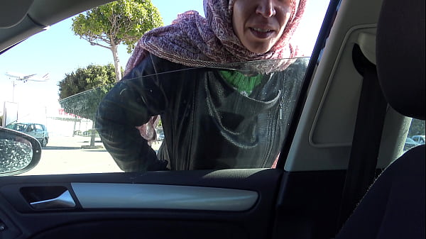 Algerian Hottie Handjob: Pure Ecstasy & Ultimate Release