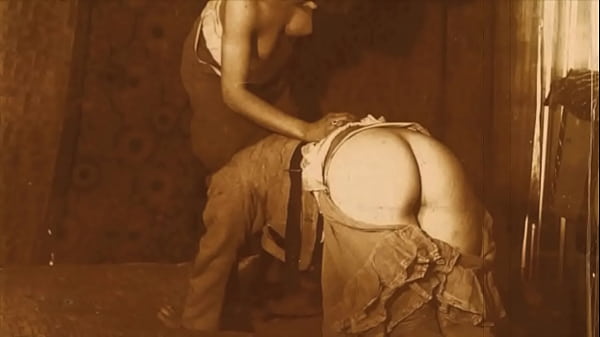 Vintage Steampunk: The Untold Desire of Clockwork Lovers