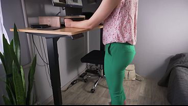 Watch Right Now Hot Secretary in Destroyed Pants Voyeur Cam