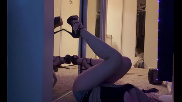 Expert Pick: Artemisia Love’s Long Legs in High Heels