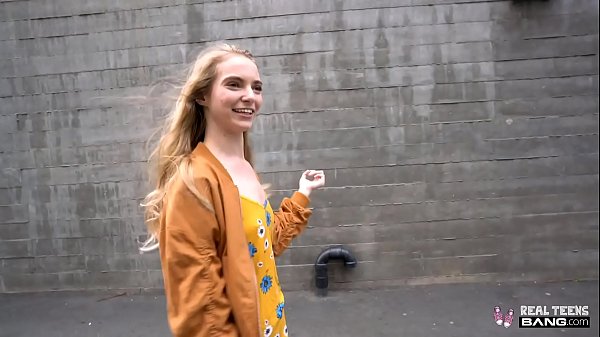 Must Watch: Russian Teen’s First Porn Casting Pro Analysis